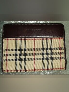 Burberry Kisslock Wallet